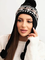 Dámska zimná vlnená čiapka s ušnými klapkami a bambuľkami K436 black + mocha