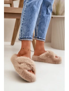 Dámske papuče s hrubou podrážkou z umelej kožušiny Beige Lavitera
