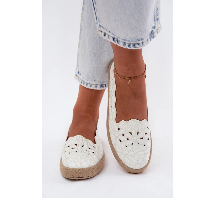 Dámské espadrilky s s květinami bílé model 22123191 - EVENTO
