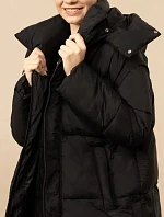 Dámska bunda OTHAW22TDJAF015 čierna - Outhorn