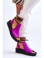 Model topánok na podpätku 181762 Krok v štýle Model topánok na podpätku 181762 Krok v štýle