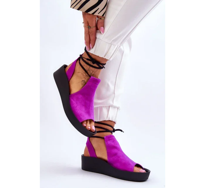 Model topánok na podpätku 181762 Krok v štýle Model topánok na podpätku 181762 Krok v štýle