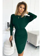 LARA - Dámske šaty vo fľaškovo zelenej farbe so sťahovacími lemami na rukávoch 399-2 LARA - Dámske šaty vo fľaškovo zelenej farbe so sťahovacími lemami na rukávoch 399-2
