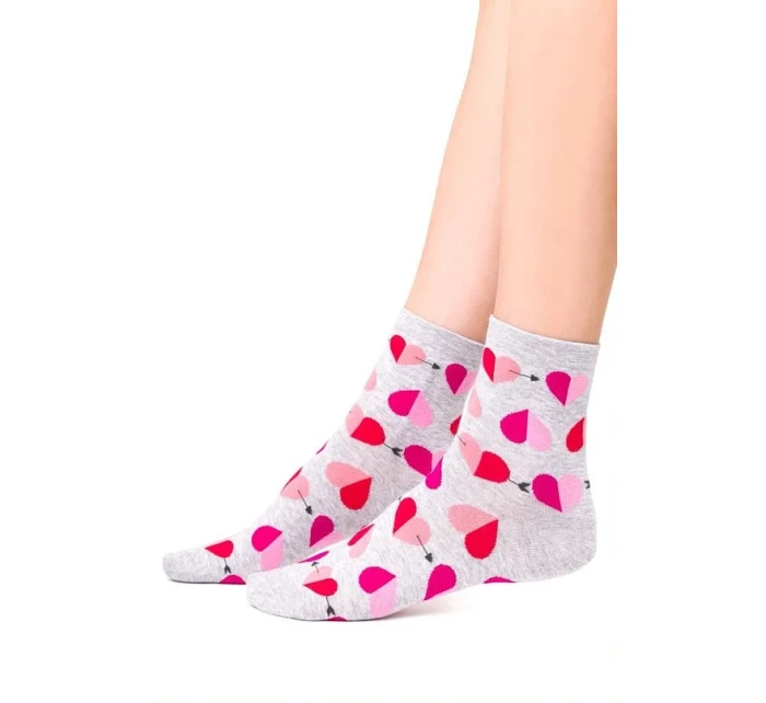 Dámské ponožky model 14559108 Srdce - Steven Dámské ponožky model 14559108 Srdce - Steven