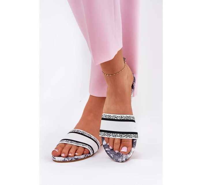 Vzory Ploché Dámské Pantofle Bílé model 21689593 - Boto Vzory Ploché Dámské Pantofle Bílé model 21689593 - Boto