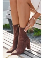 Dámské kozačky na podpatku s prošíváním hnědé model 21709481 - Boto