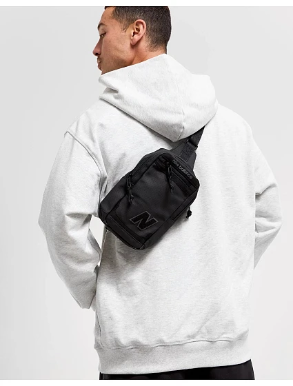 Uni přes rameno Legacy Cross Body Sachet Černá  model 21049884 - New Balance