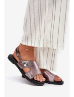 Dámské Ploché Sandály S Dekorativním Detalem Stříbrné model 21697232 - VINCEZA