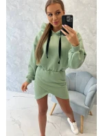 Zateplené šaty s obálkovým dnom tmavo mätovej farby