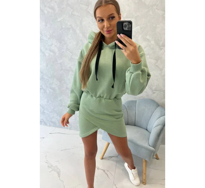 Zateplené šaty s obálkovým dnom tmavo mätovej farby