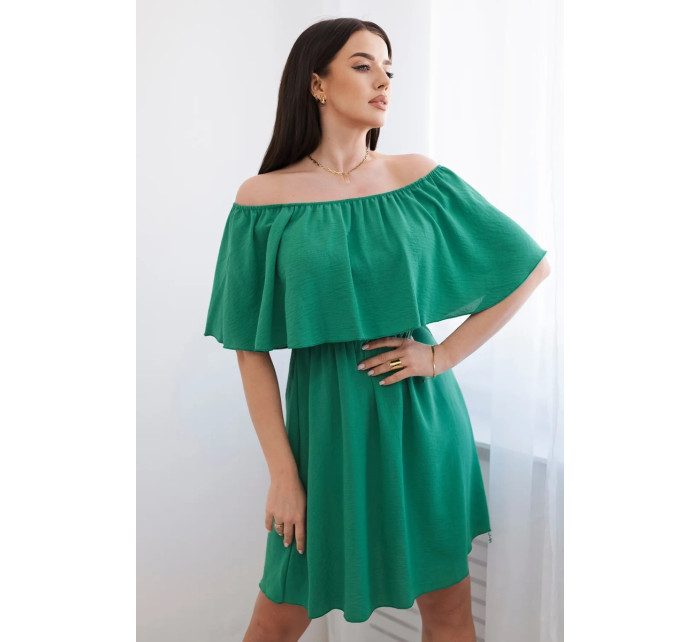 Španielske šaty so zeleným pásom
