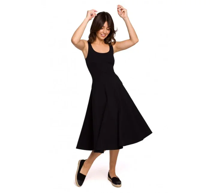 B218 Priliehavé šaty bez rukávov - čierne