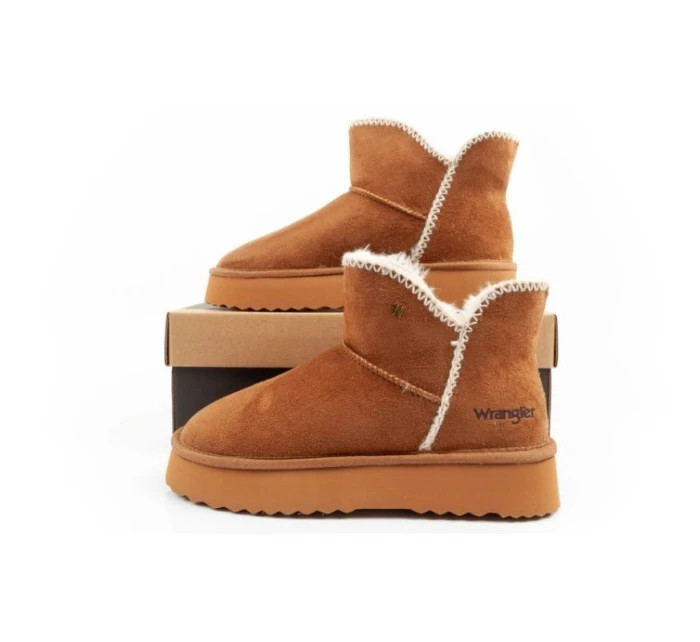 Zimní kotníkové boty model 21941172 Elsa hnědé - Wrangler