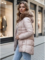 Dámska zimná bunda s kapucňou TY4441 béžová - FashionStreet