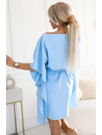 model 20916071 SOFIA Motýlí šaty se zavazováním v pase pastelově MODRÉ - numoco