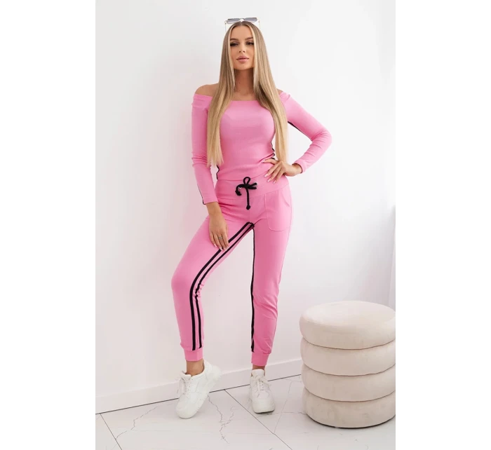 Súprava s dvojitými pruhmi svetloružovej farby