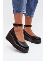 Dámské polobotky na platformě s páskem Černé Belvissa Dámské polobotky na platformě s páskem Černé Belvissa