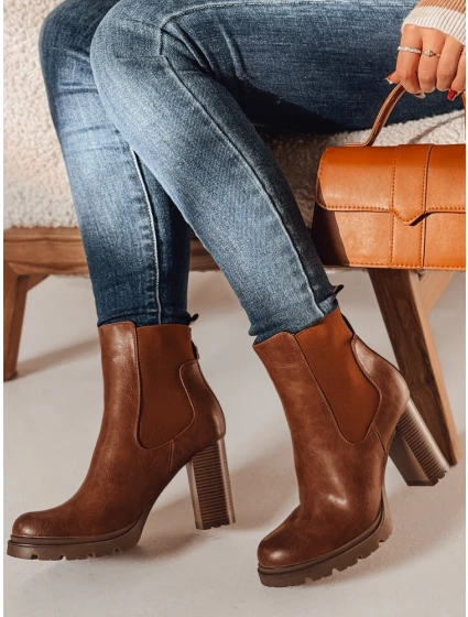 Dámské kozačky na podpatku camel Dstreet model 21982162 - FashionStreet