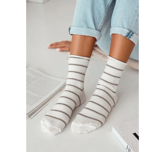 Milena 0200-162 Tenké pruhované ponožky 37-41
