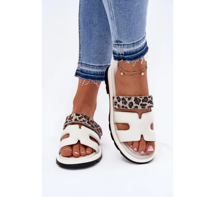Dámské Kožené Pantofle S Zipem Leopard  Světle Béžové model 21697787 - VINCEZA