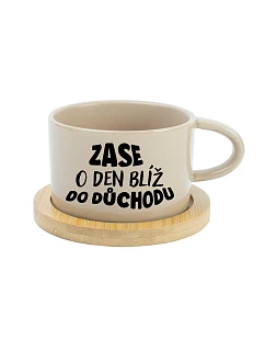 O JEDEN DEŇ BLIŽŠIE DOMOVA - šálka na krémovú makrónku 200 ml