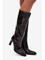 Zdobené Lakované Kozačky Dámské Na Podpatku model 21713951 Černé - D&A