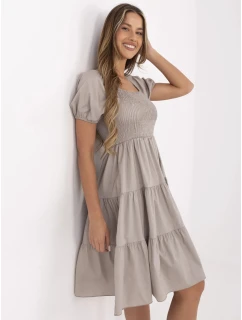 Sukienka MI SK model 21142145 ciemny bezowy - FPrice