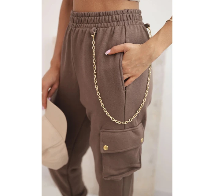 Dámské bavlněné cargo kalhoty s kapsami a řetízkem mocca