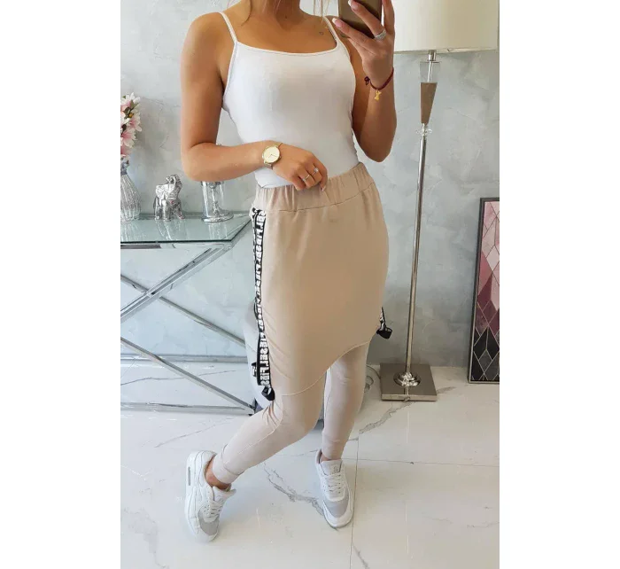 Nohavice/oblek s nápisom selfie beige