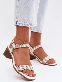 Dámské sandály na bílé model 21961051 - Boto