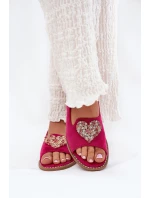 Dámské sandály s ozdobným srdcem model 21691525 Fuchsie - S.Barski Dámské sandály s ozdobným srdcem model 21691525 Fuchsie - S.Barski