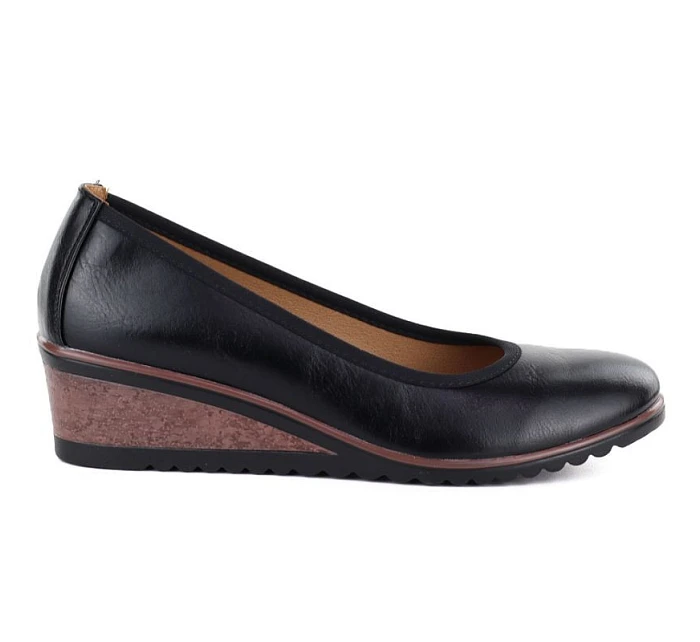 Čierne dámske čižmy na podpätku Vinceza 58628