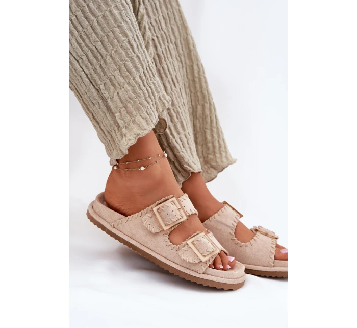 Klapki Damskie Z Klamrami I Ozdobnym Obszyciem Beżowe Visley Klapki Damskie Z Klamrami I Ozdobnym Obszyciem Beżowe Visley