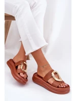 Dámské sandály na platformě se zlatým detailem Camel model 21687279 - Boto Dámské sandály na platformě se zlatým detailem Camel model 21687279 - Boto