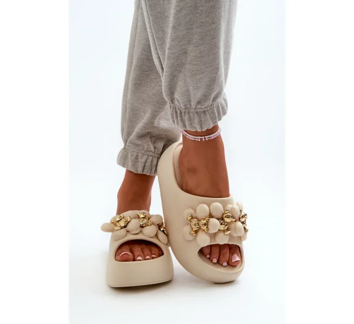 Dámské pěnové pantofle s ozdobami na silné světle béžová model 20455574 - Kesi