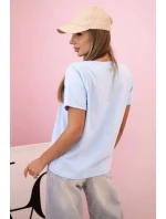 Dámska bavlnená blúzka s krátkymi rukávmi a farebnou potlačou modrá Dámska bavlnená blúzka s krátkymi rukávmi a farebnou potlačou modrá