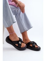 Skórzane Klapki Damskie Na Platformie Czarne GOE NN2N4110