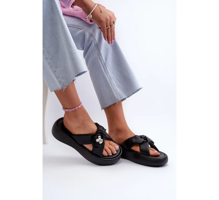 Skórzane Klapki Damskie Na Platformie Czarne GOE NN2N4110