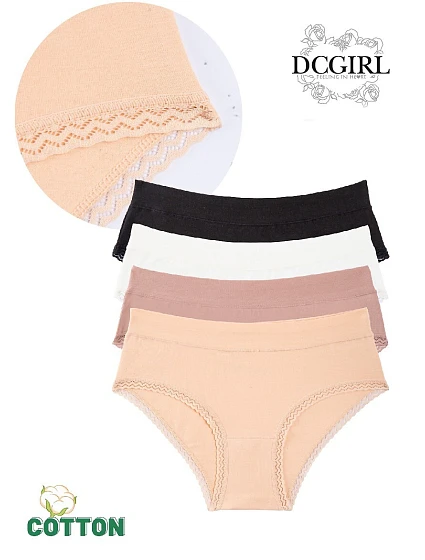 A'2 model 22110354 - DC Girl