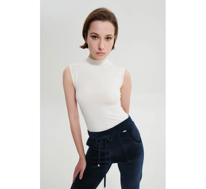 Sametové kalhoty s nízkým pasem model 20515799 - Vamp Sametové kalhoty s nízkým pasem model 20515799 - Vamp