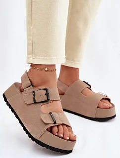 Sandále model 225952 Krok vo veľkom štýle