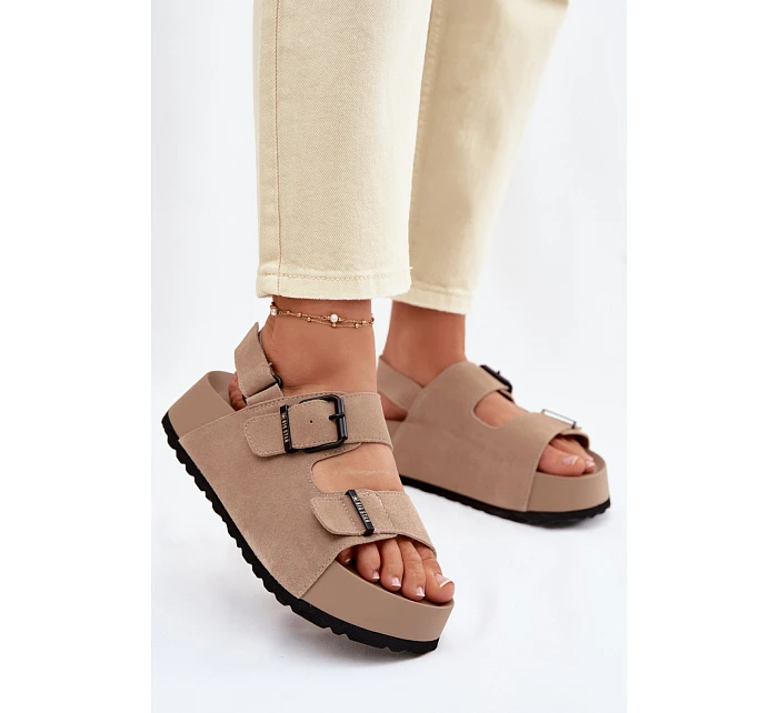 Sandále model 225952 Krok vo veľkom štýle