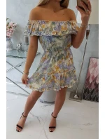 Zelené květinové šaty s otevřenými rameny