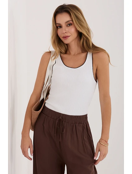 Top model 228345 Rue Paris