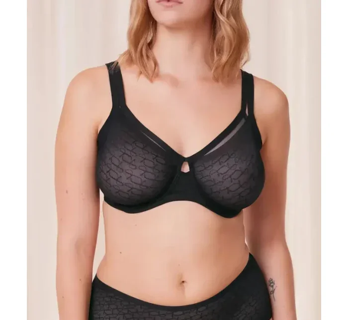 Triumph Signature Sheer W01 EX