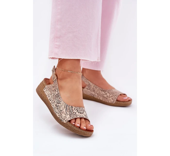 Model topánok na podpätku 215018 Krok v štýle