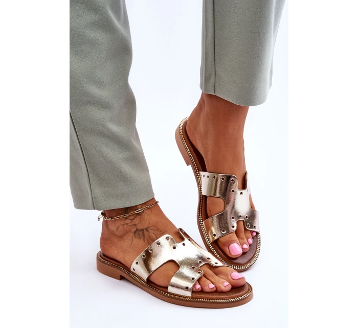 model 21617412 Dámské žabky s ozdobnými výřezy Zlaté - Zazoo