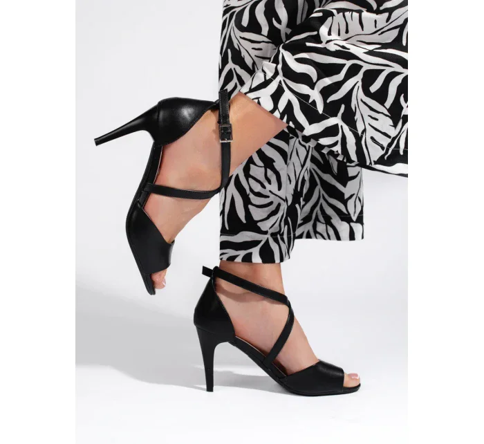 Pohodlné čierne dámske sandále na ihlovom podpätku Pohodlné čierne dámske sandále na ihlovom podpätku