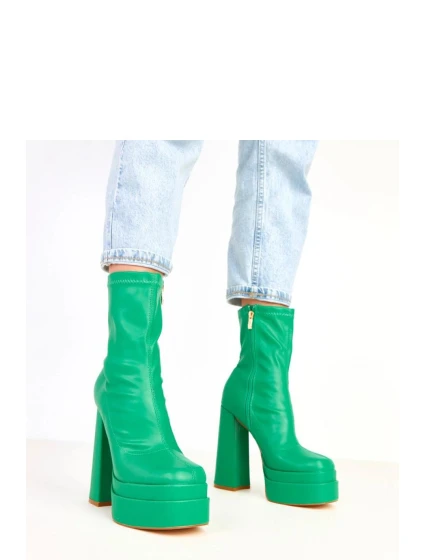 Topánky na podpätku model 217894 Solea