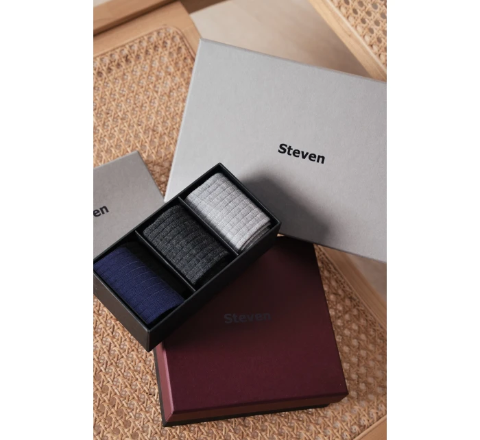 Ponožky model 21320580 Pánské Boxy A'3 4146 - Steven